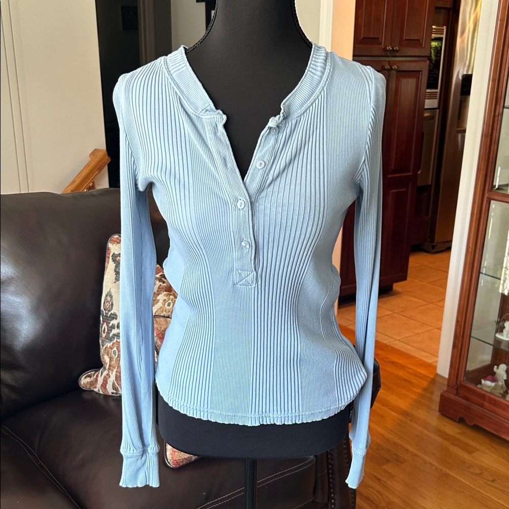 Aerie Light Blue Ribbed Button-Up Blouse
